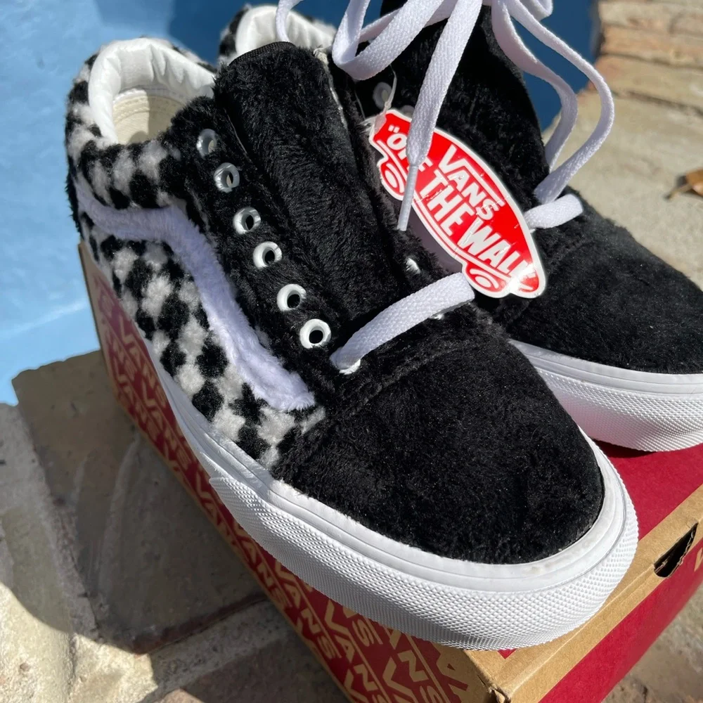 VANS Old Skool Sherpa Checkerboard - Black and White  6.5 - Picture 2 of 5